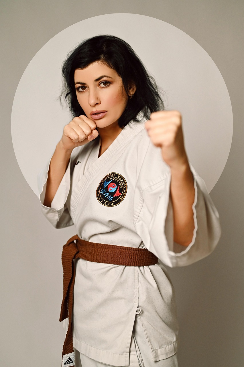 entdecken sie die faszinierende welt der kampfkünste! lernen sie verschiedene techniken, verbessern sie ihre fitness und stärken sie ihr selbstbewusstsein durch martial arts. ideal für anfänger und fortgeschrittene!